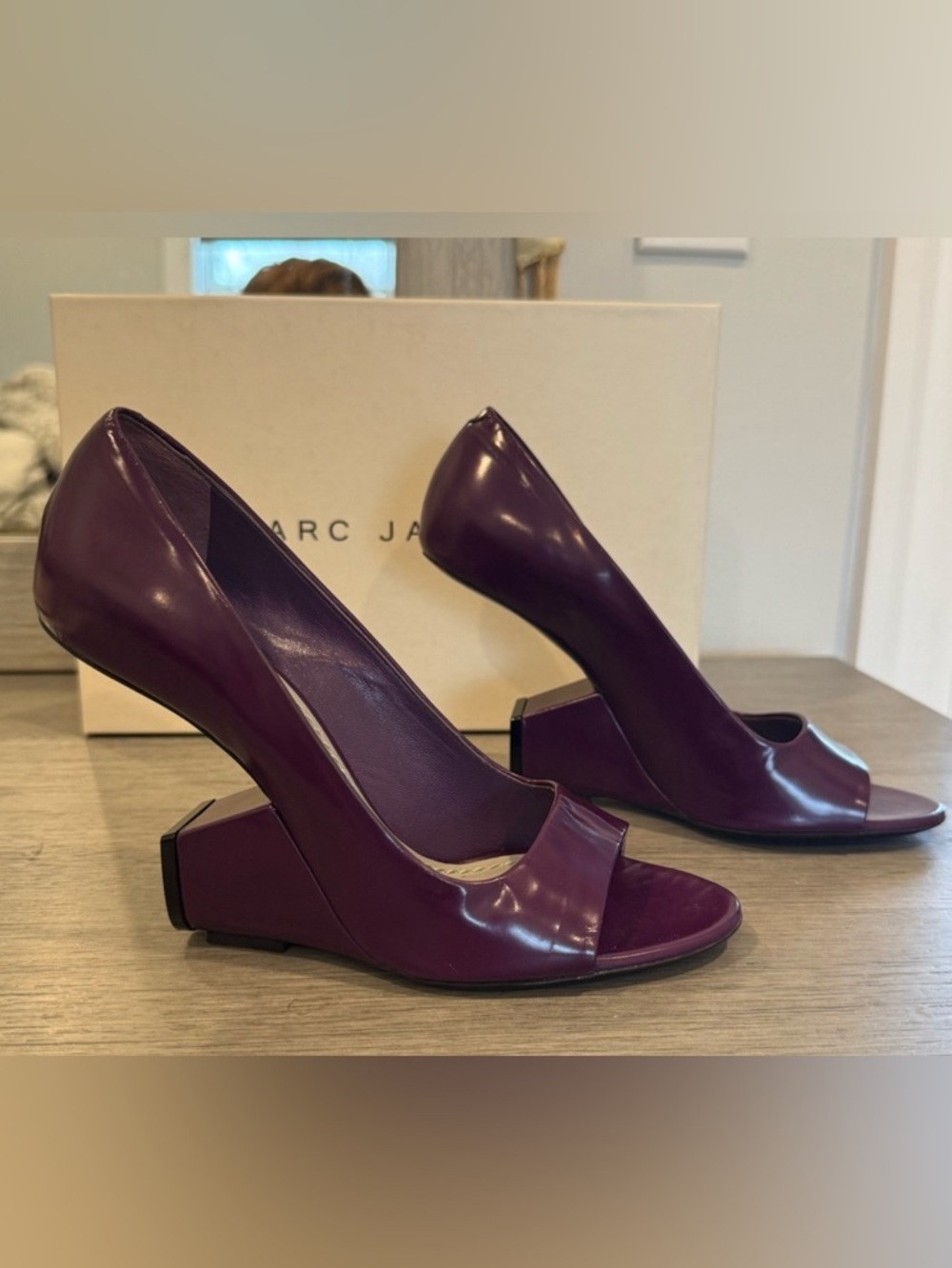 Marc Jacobs Spring 2008 Runway Backwards Heel - Picture 4 of 7